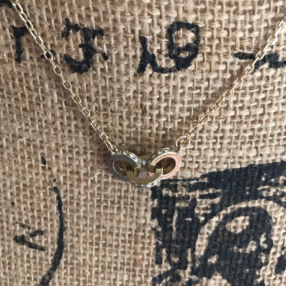 New York & Company Jewelry - New York & Co Gold and Crystals Ring Necklace